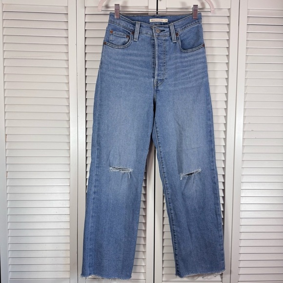 Levi's Ribcage Straight Ankle Distressed Blue Jeans Raw Hem Size 26 - Picture 3 of 11